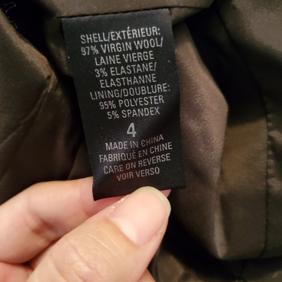 Vintage Tahari Brown Blazer w/ specialty buttons - Picture 2 of 4